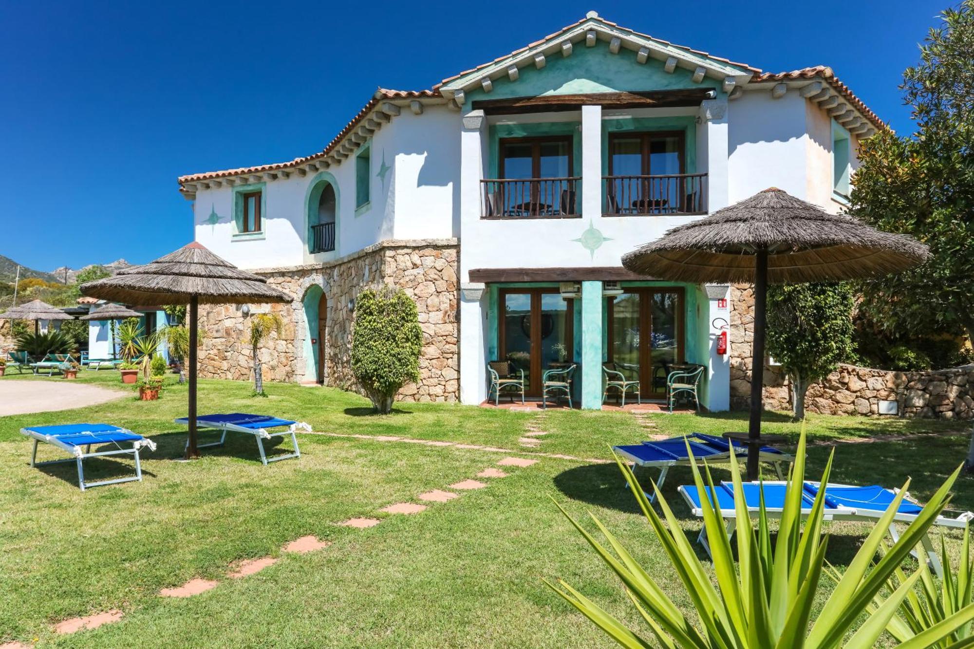 Stefania Boutique By The Beach Hotel 4*